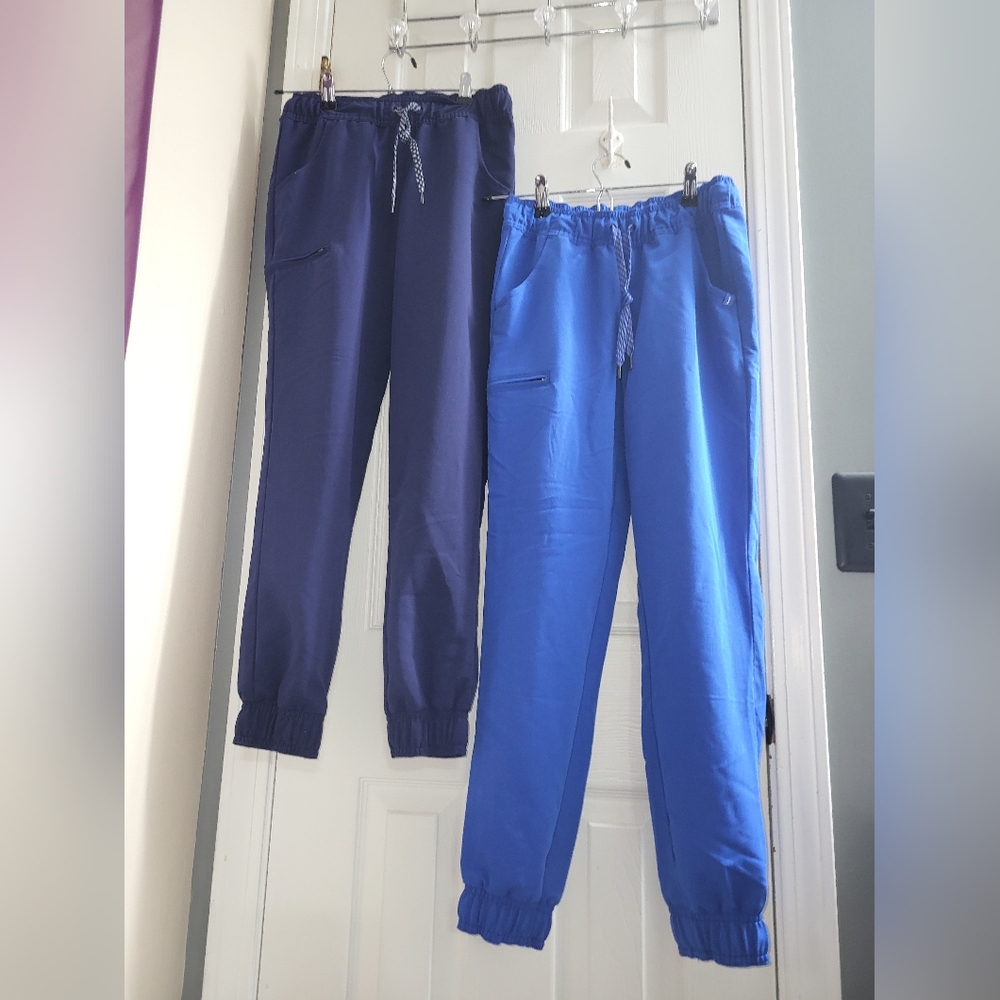 SOLD.   -- 2 jogger scrub pants XXS x2 brand new Jaanuu